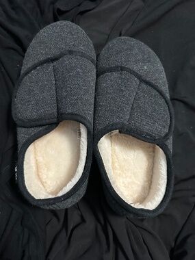 LongBay Memory Foam Plush Lined Slippers Black Women's US 7 EU 38 Indoor/Outdoor